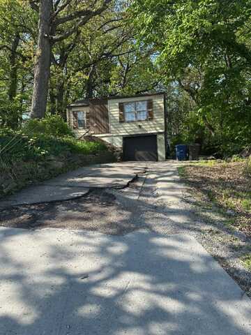 718 Monona Avenue, Des Moines, IA 50315