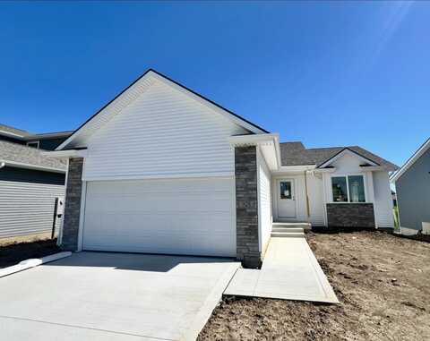 928 Spruce Avenue, Norwalk, IA 50211