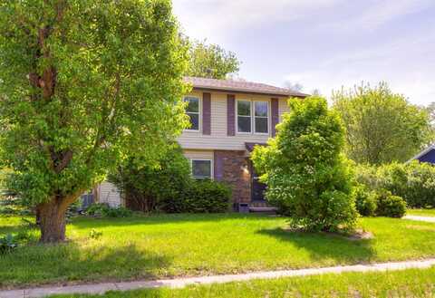 6295 NW 54th Court, Johnston, IA 50131