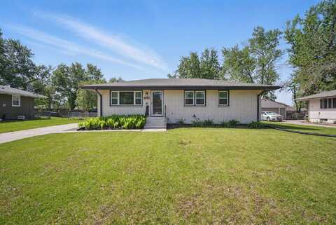 260 Waukee Avenue, Waukee, IA 50263