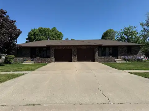 515-519 E North Street, Winterset, IA 50273