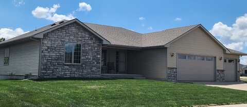 1415 Lake Shore Circle SE, Altoona, IA 50009