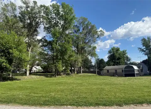 1418 W 3rd Street, Perry, IA 50220