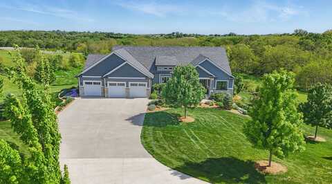 1720 Merriam Court, Winterset, IA 50273