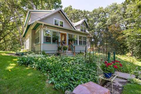 1600 W 32nd, Dubuque, IA 52001