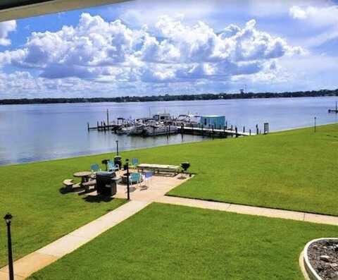 726 Eglin Parkway, Fort Walton Beach, FL 32547