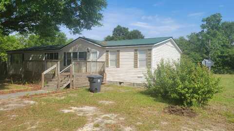 775 Oakridge Road, DeFuniak Springs, FL 32433