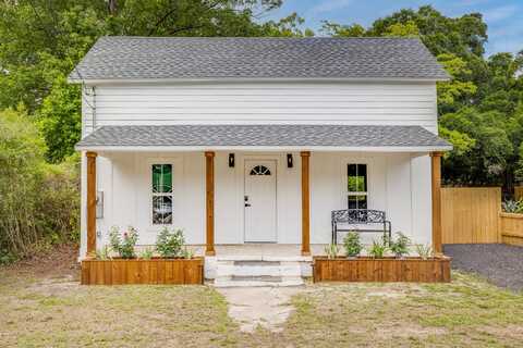 530 Lincoln Avenue, DeFuniak Springs, FL 32435