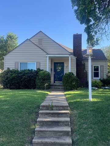 1127 Locust, Alva, OK 73717