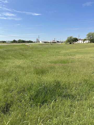 623 N Highway 81, Medford, OK 73759