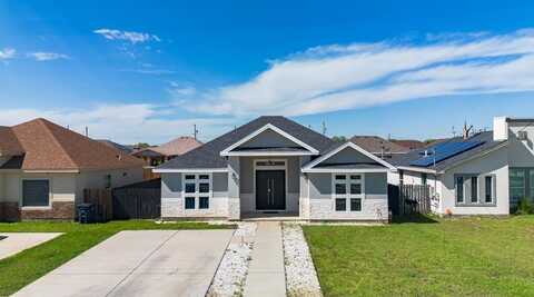 3052 Ariel, Eagle Pass, TX 78852