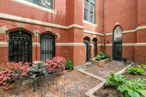 2 Clarendon St 102, Boston, MA 02116