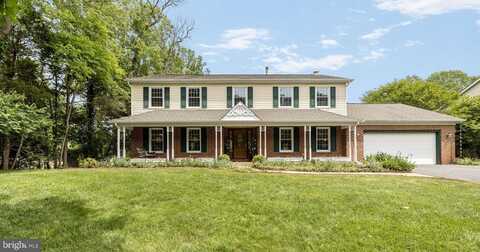 12125 Pawnee Dr, Gaithersburg, MD 20878