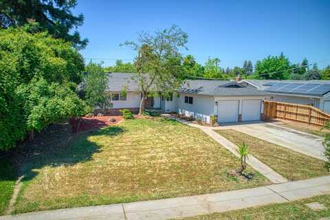 6117 Colonial Avenue N, Fresno, CA 93704