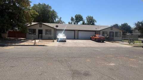 2645 Robinson Avenue W, Fresno, CA 93705