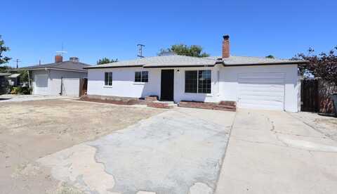 445 Shaw Avenue, Clovis, CA 93612