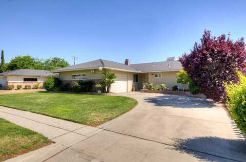 3948 Fedora Avenue E, Fresno, CA 93726
