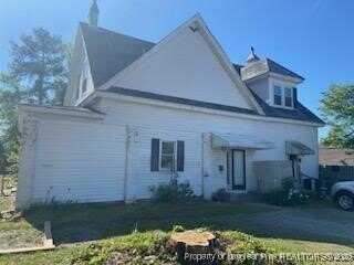 401 S Clinton Avenue, Dunn, NC 28334