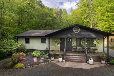 6623 Skyland Drive, Sylva, NC 28779