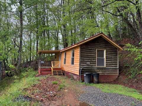 1186 Thornhill Rd, Sylva, NC 28779
