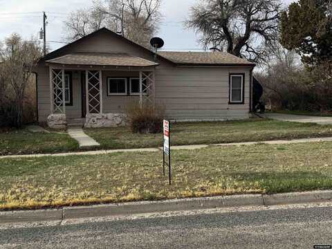 717 Amoretti, Thermopolis, WY 82443