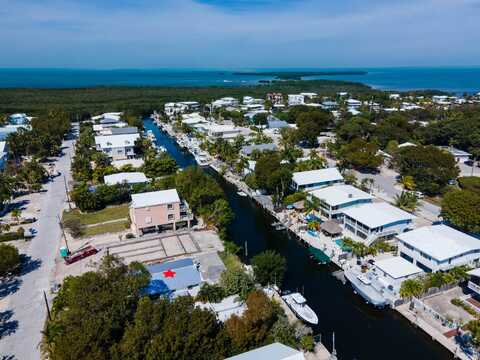301 Woods Avenue, Plantation Key, FL 33070