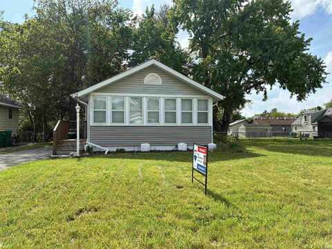 121 Lawndale Avenue, Mishawaka, IN 46544