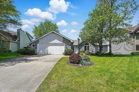 8229 Chapel Hill Place, Fort Wayne, IN 46825