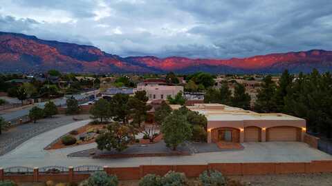 10510 RANCHITOS Avenue NE, Albuquerque, NM 87122