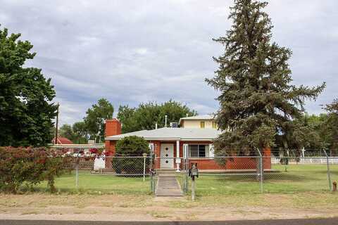 2701 CHAPULIN Road SW, Albuquerque, NM 87105