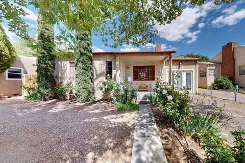 418 Carlisle Boulevard SE, Albuquerque, NM 87106