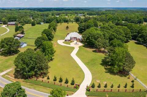 3030 Berry Road, Loganville, GA 30052