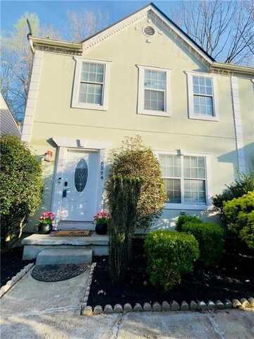 6594 Meadow Green Circle, Peachtree Corners, GA 30092