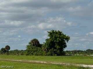 304 Mustang Avenue NW, Moore Haven, FL 33471