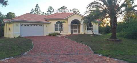 915 Roosevelt Avenue, Lehigh Acres, FL 33936
