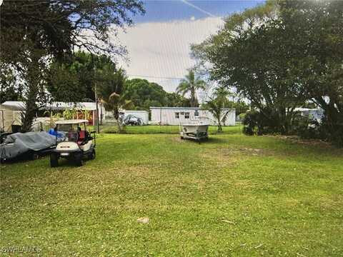 214 Orchard Avenue NW, Moore Haven, FL 33471