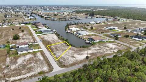 4016 NW 42nd Place, Cape Coral, FL 33993