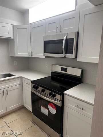 undefined, Fort Myers, FL 33901