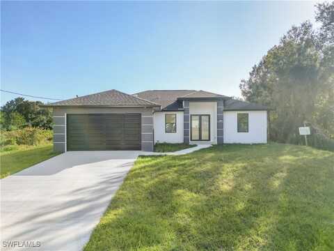 6007 Nora Avenue N, Lehigh Acres, FL 33971