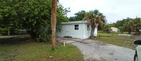 771 Avenue E NW, Moore Haven, FL 33471