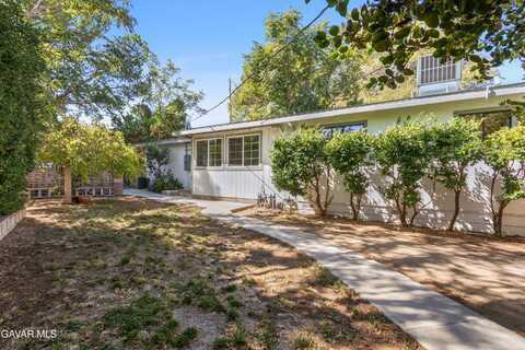 7229 Columbia Way, Lancaster, CA 93536