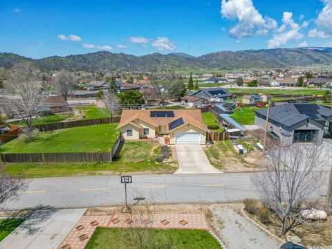 27961 Ack Ack Court, Tehachapi, CA 93561