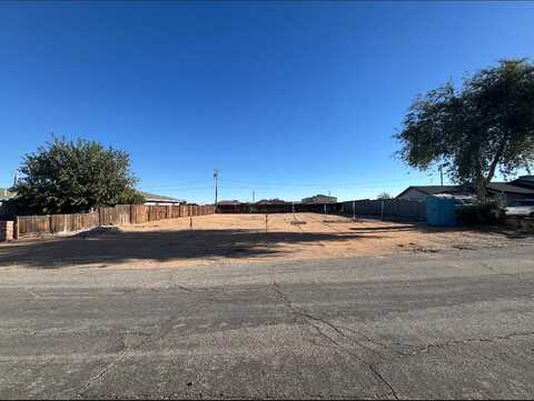 9212 Greenwood Avenue, California City, CA 93505