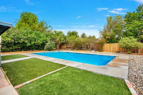 1116 W Tamarisk Avenue, Ridgecrest, CA 93555