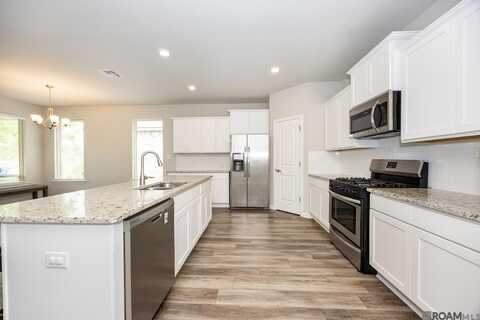 21332 Wood Glen Ave, Zachary, LA 70791