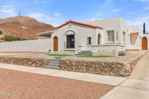 2605 Lebanon Avenue, El Paso, TX 79930