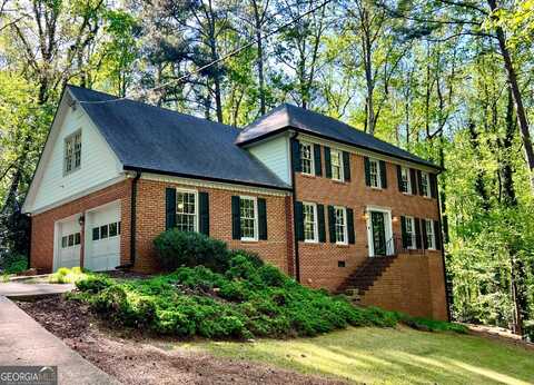 1461 Fox Forest, Lilburn, GA 30047