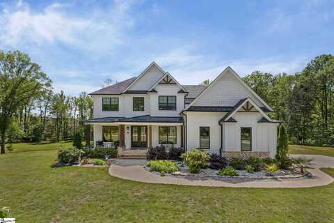 580 Brown Kennedy Road, Woodruff, SC 29388