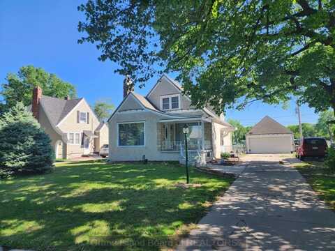 217 E Ashton, Grand Island, NE 68801