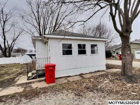 301 5th St, RUDD, IA 50471